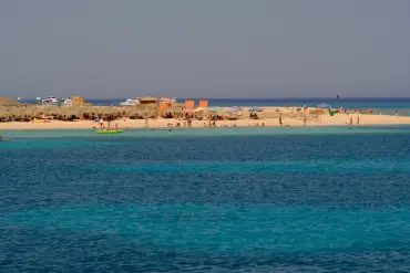 Sahl Hasheesh: Magawish Island & Snorkeling w Buffet Lunch - Image 4