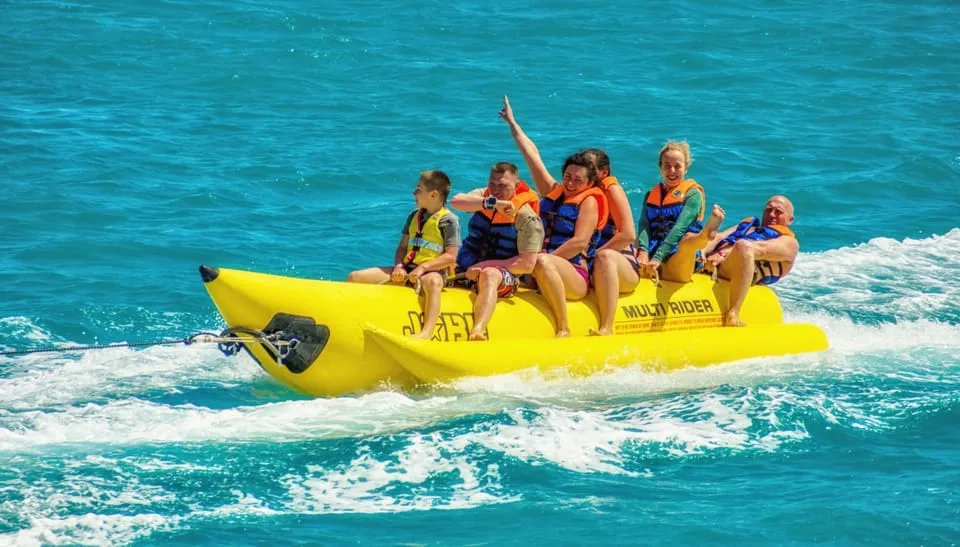 Sahl Hasheesh: Glass Boat and Parasailing with Watersports - Image 14