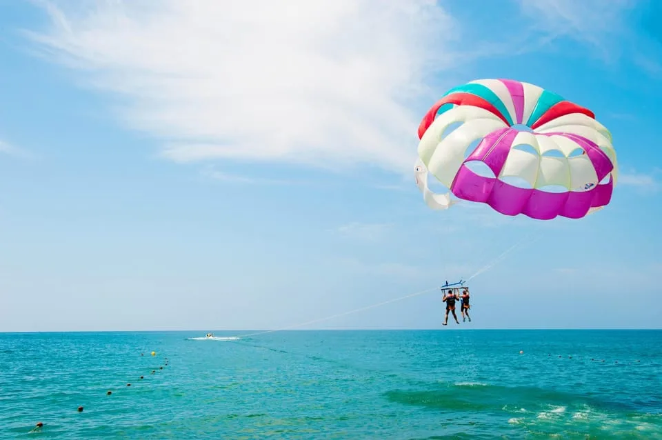 Sahl Hasheesh: Glass Boat and Parasailing with Watersports - Image 16
