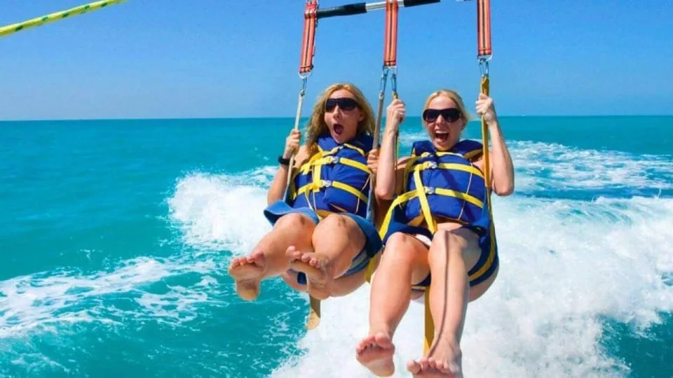 Sahl Hasheesh: Glass Boat and Parasailing with Watersports - Image 18