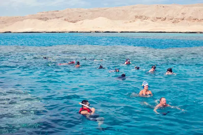 Sahl Hasheesh: Dolphin Watching Boat Tour with Snorkeling - Image 8