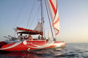 Hurghada: Catamaran Sailing Cruise with Snorkeling and Lunch - Photo 3