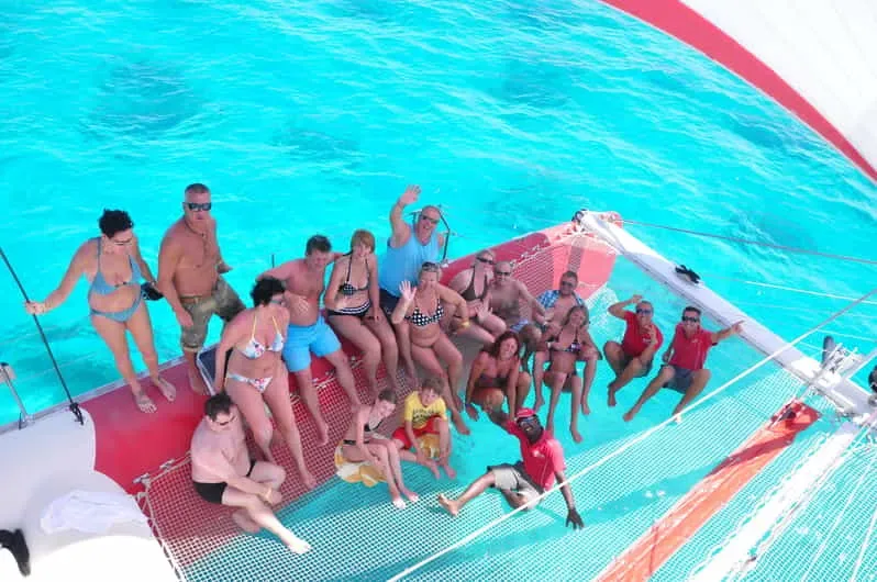 Hurghada: Catamaran Sailing Cruise with Snorkeling and Lunch - Photo 4