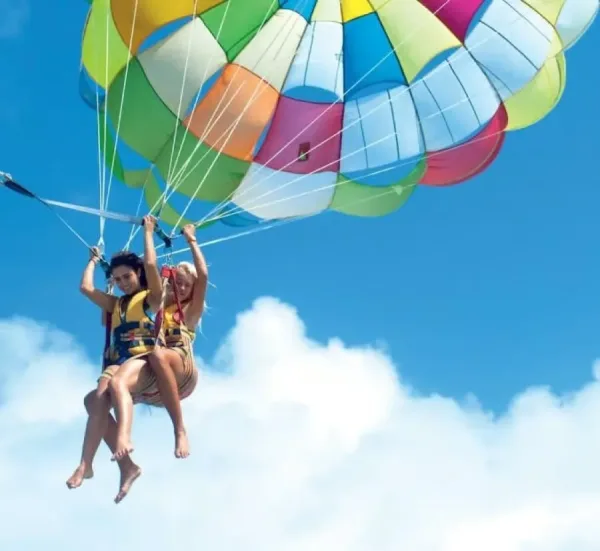 Sahl Hasheesh Giftun Island Snorkeling Trip with Parasailing, Lunch & Drinks
