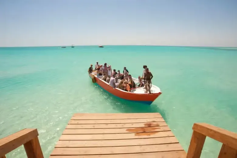 Red Sea: Orange Bay and Snorkeling Cruise Tour with Lunch - Photo 3