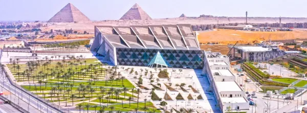 نموذج معماري من المسابقة الدولية لتصميم المتحف المصري الكبير