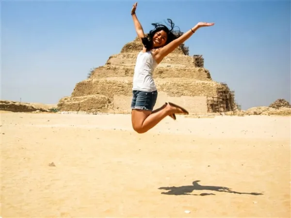 Il Cairo: Tour Privato delle Piramidi, Sakkara e Memphis con Pranzo