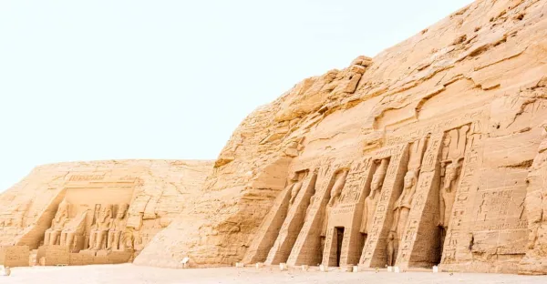 Baia di Makadi: Tour privato di due giorni di Luxor e Abu Simbel