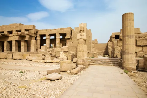 Hurghada: Excursão Privada Guiada de Um Dia a Dendera e Medinet Habu