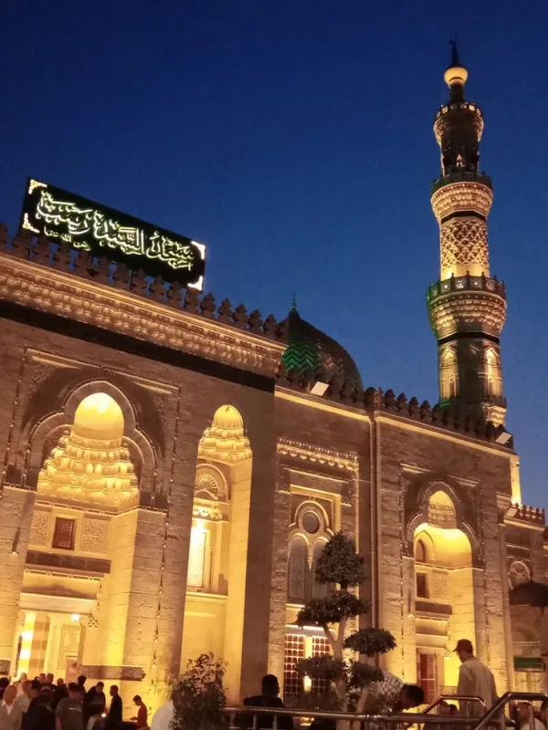 مسجد السيدة زينب في القاهرة | الدليل الكامل للزيارة