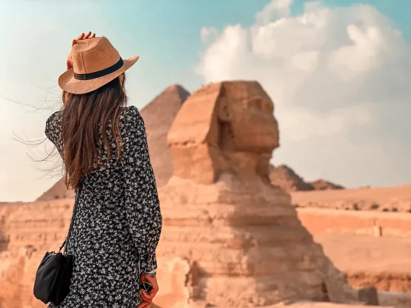Hurghada: Cairo Highlights Tour with Giza Pyramids & Egyptian Museum — day trip from Hurghada