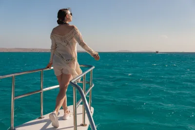 Makadi Bay: Snorkeling Yacht Trip, Water Sports & Lunch — 7 hours