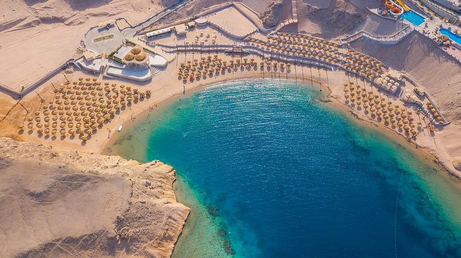 مكادي باي — منتجع البحر الأحمر الحصري
