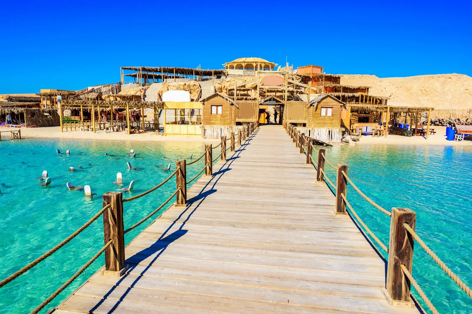 Île Orange Bay paradisiaque avec eau turquoise