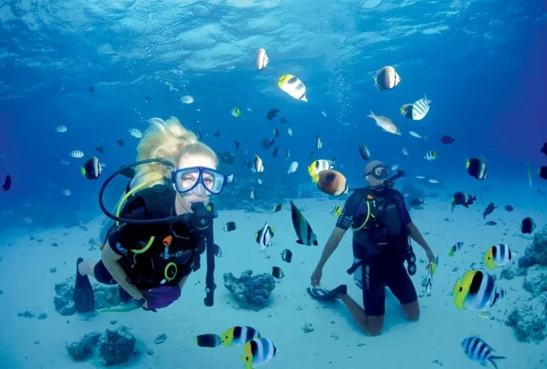 Desportos aquáticos e snorkeling combinação Hurghada