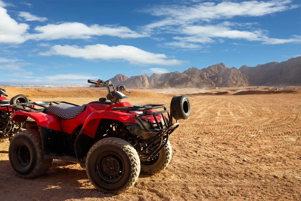 Tour Cammello ATV Buggy nel deserto di Sharm El Sheikh con cena beduina