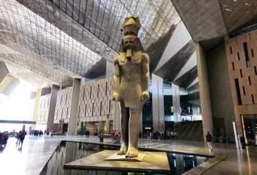 Cairo: Grand Egyptian Museum, Pyramids, Sphinx Tour & Lunch - Image 2