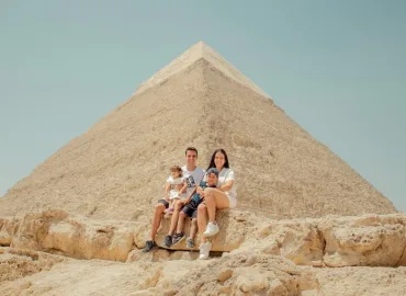 Cairo: Grand Egyptian Museum, Pyramids, Sphinx Tour & Lunch - Image 4