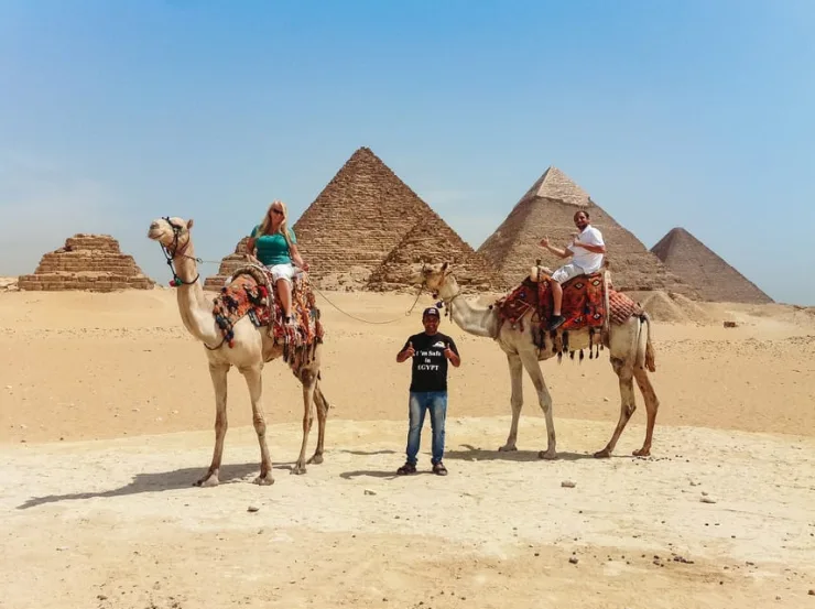Cairo: Pyramids, Sakkara & Memphis Private Tour with Lunch - Image 1