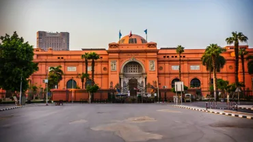 Cairo: Giza Pyramids Camel Ride and Egyptian Museum Tour - Image 1