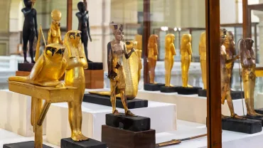 Cairo: Giza Pyramids Camel Ride and Egyptian Museum Tour - Image 2