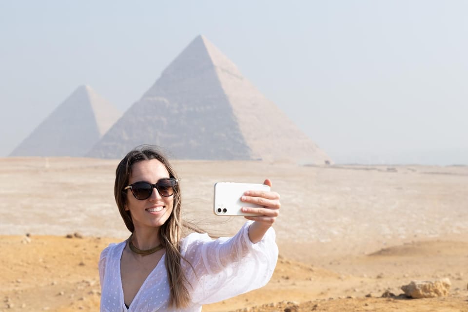 Soma Bay: Cairo & Giza Pyramids, Museum & Nile Boat Trip