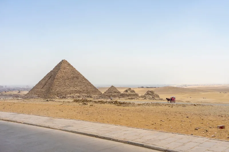 Cairo: Sightseeing Tour to Pyramids of Giza & Sphinx - Image 1