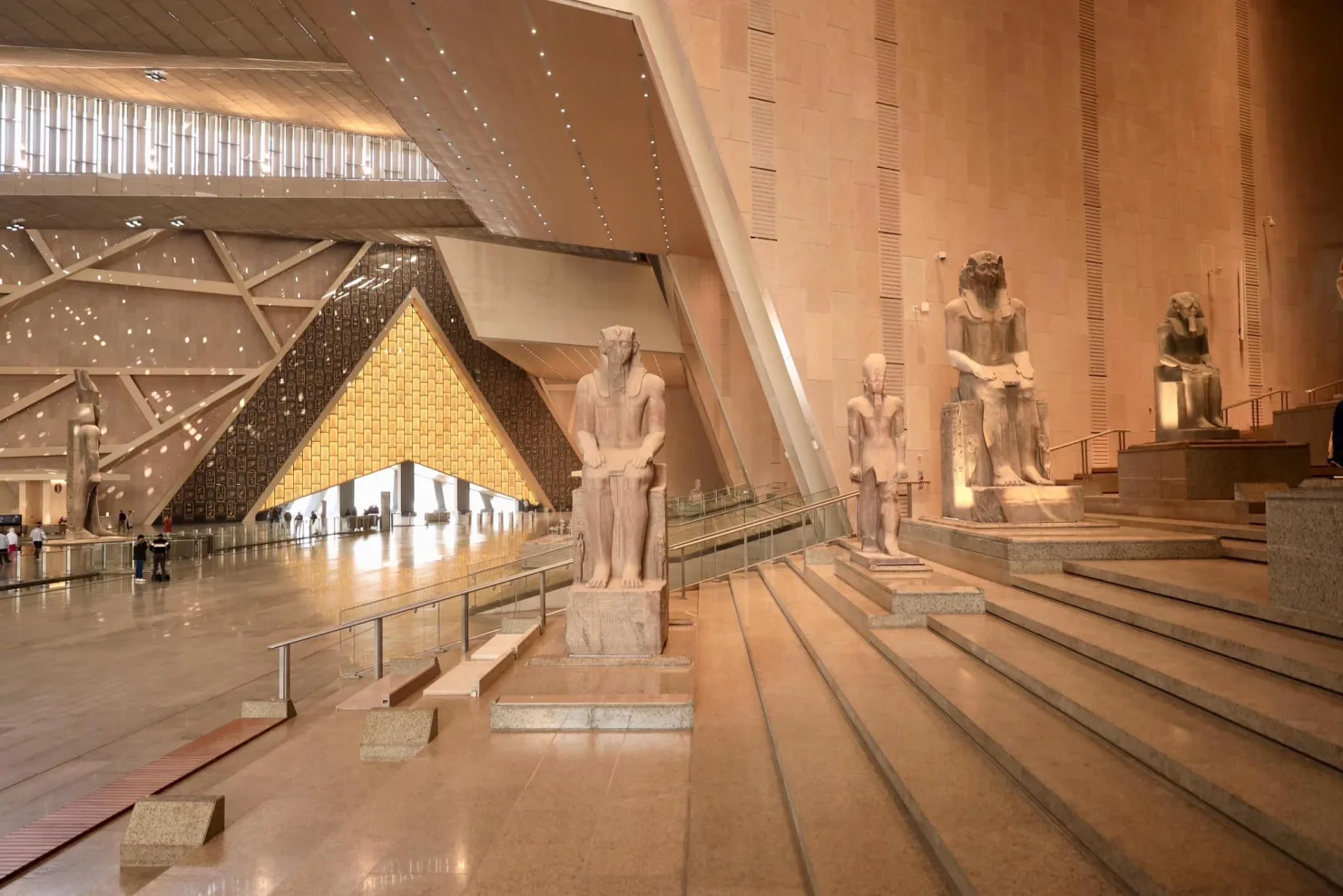 Cairo: Grand Egyptian Museum, Pyramids, Sphinx Tour & Lunch - Image 17