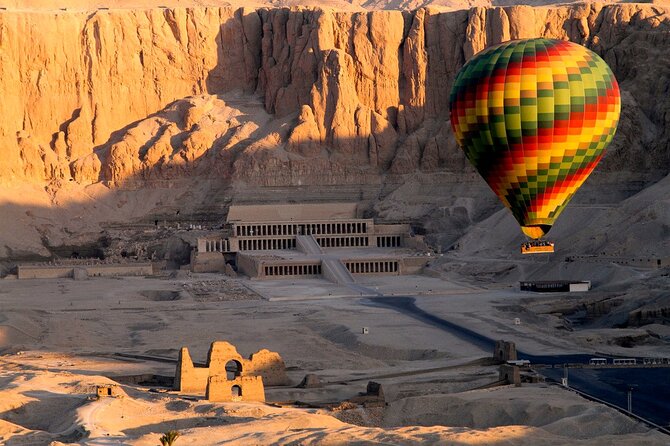 ルクソール：王家の谷上空の熱気球ツアー | Egyptra