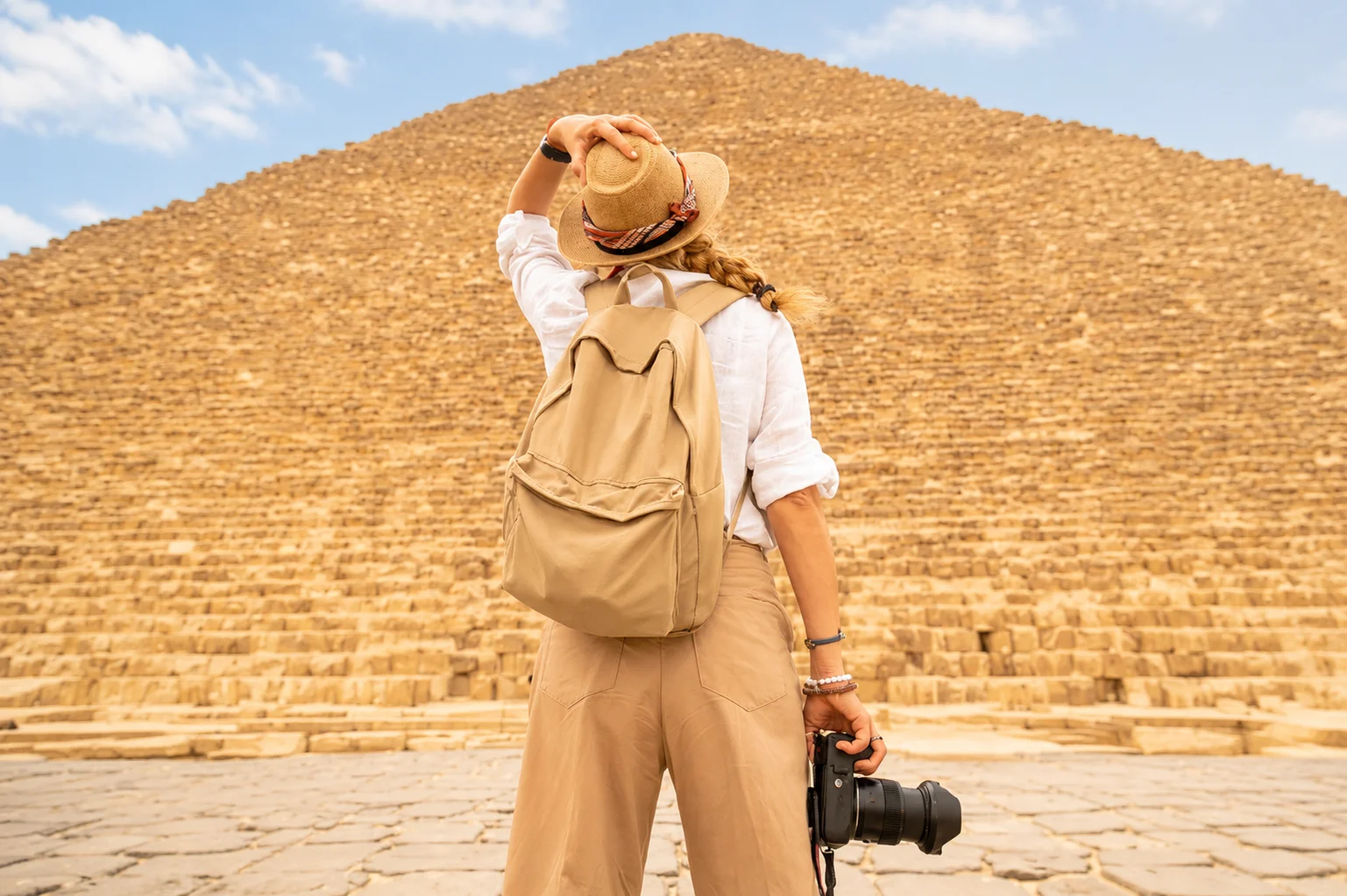 Sahl Hasheesh: Cairo Day Trip by Plane with Giza Pyramids & Egyptian Museum