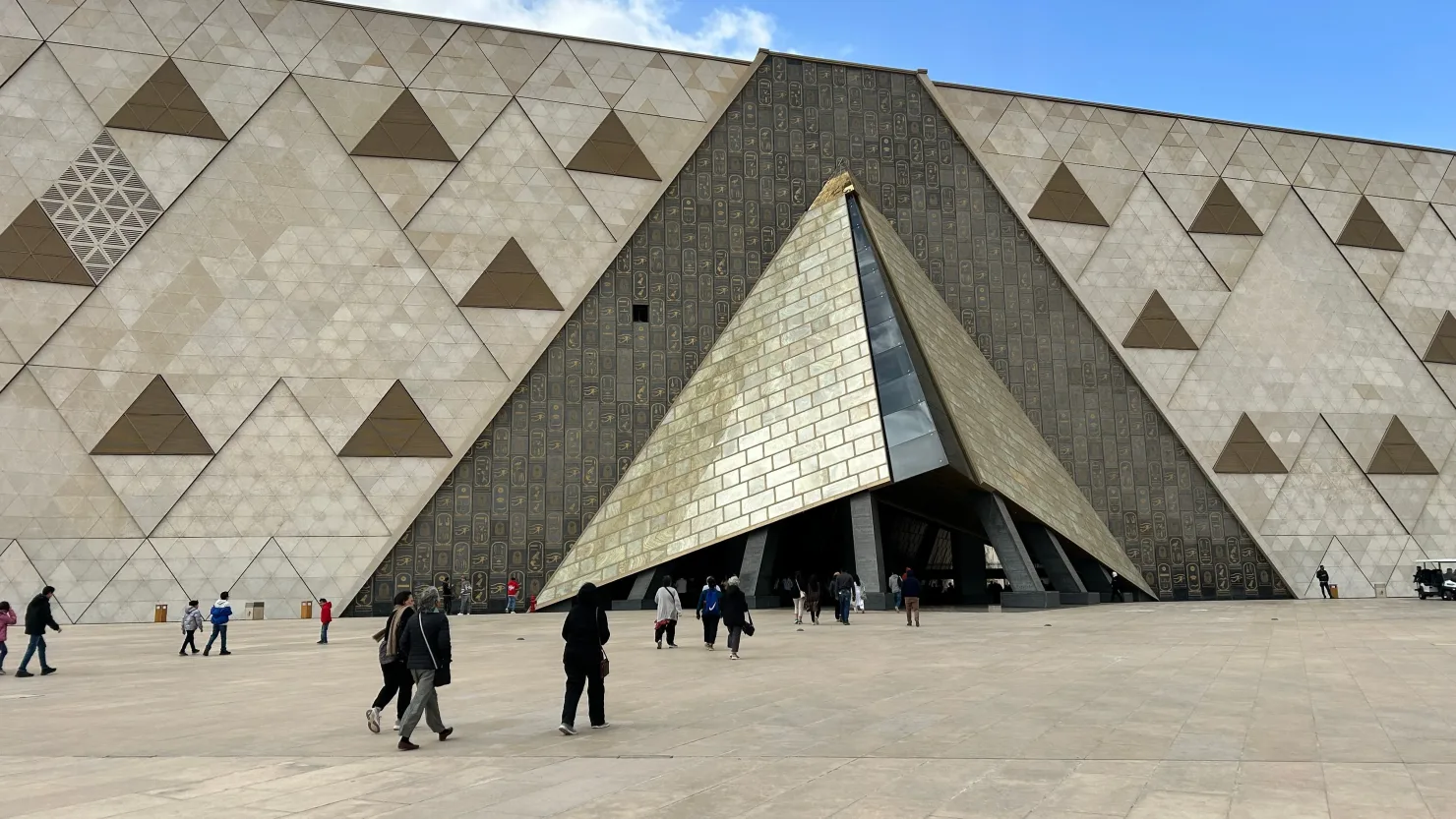 Cairo Day Trip from Sharm El Sheikh: Grand Egyptian Museum & Giza Pyramids - Photo 6