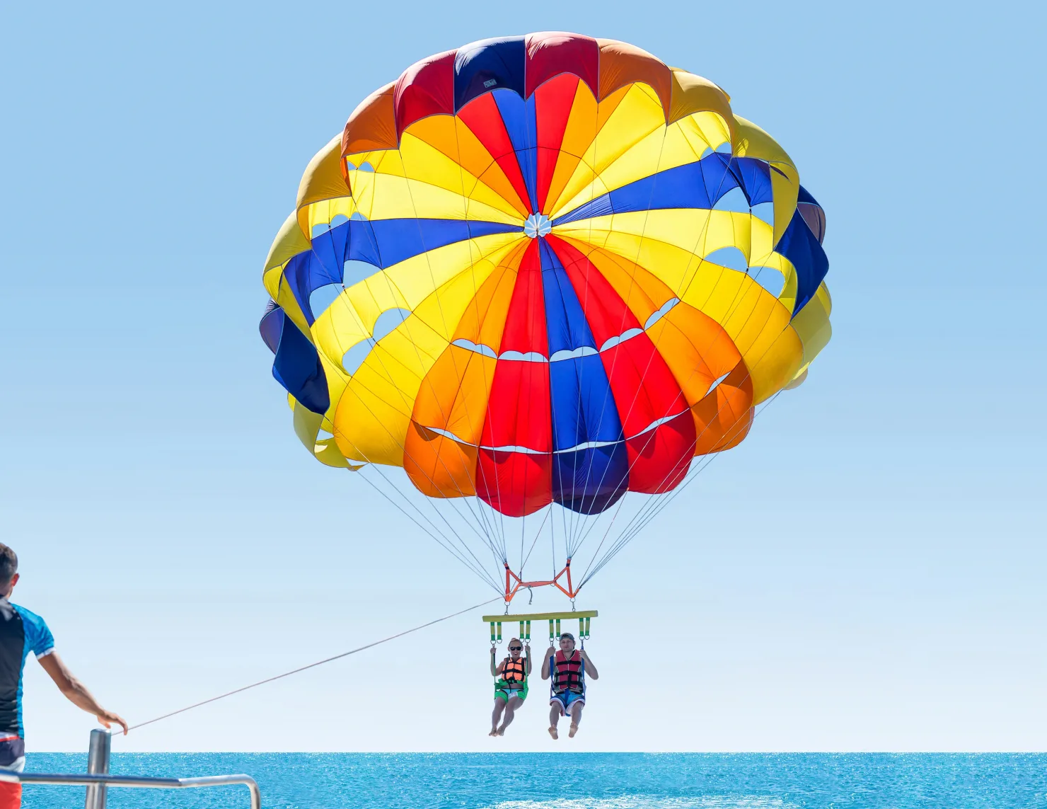 Hurghada: Glass Boat and Parasailing Trip with Snorkeling - Photo 11