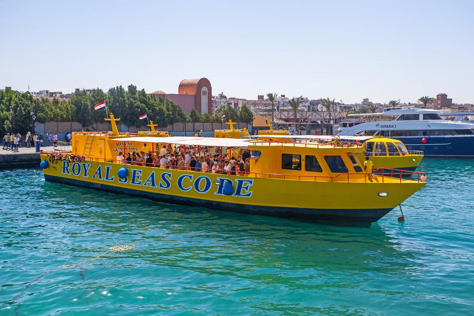 From Makadi Bay: Empire Semi Submarine Trip with Snorkeling