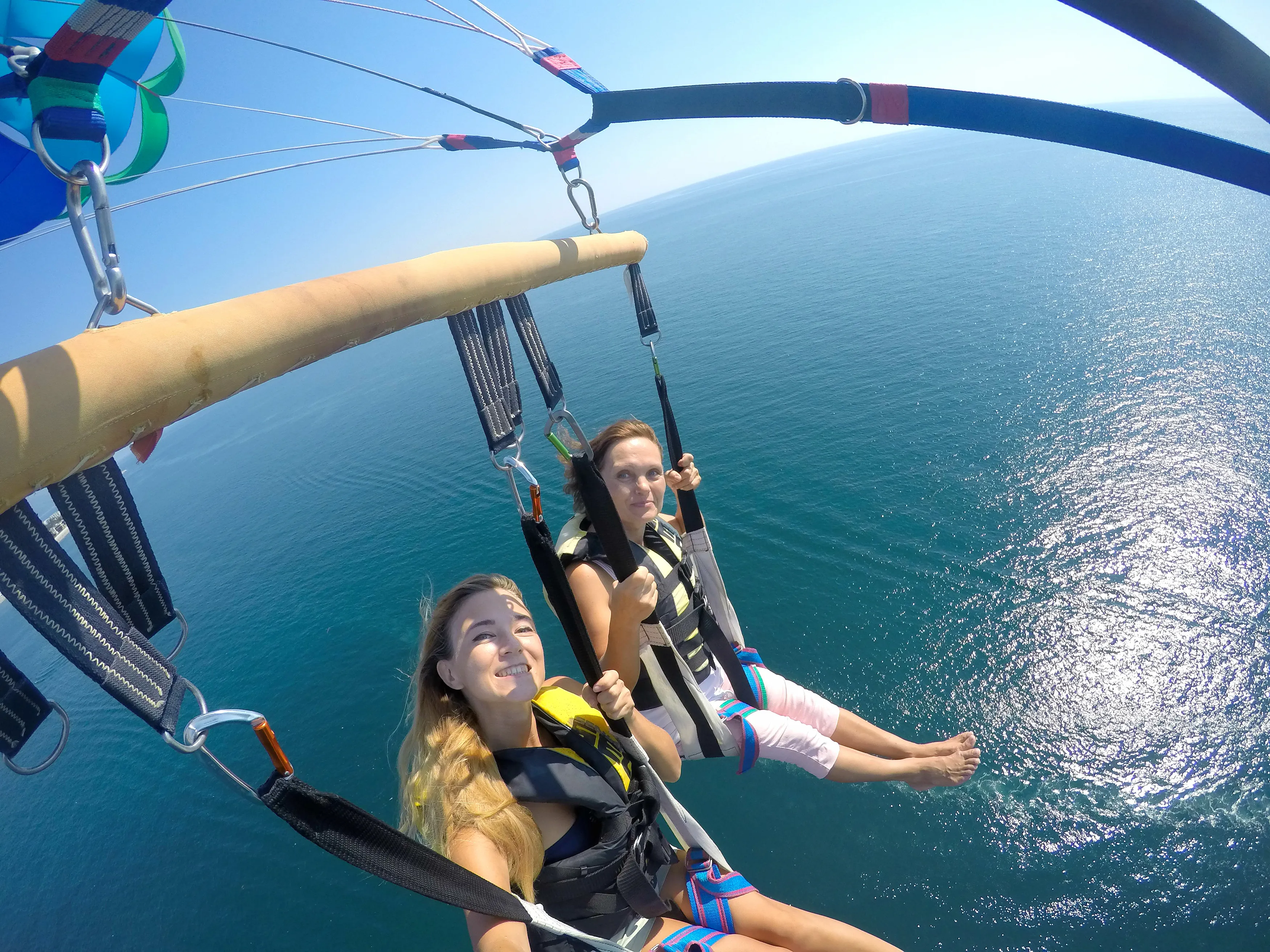 Sharm El Sheikh: Parasailing with Optional Banana Boat Ride