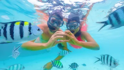 Makadi: Hula Hula Island Yacht Trip with Lunch & Water Sports