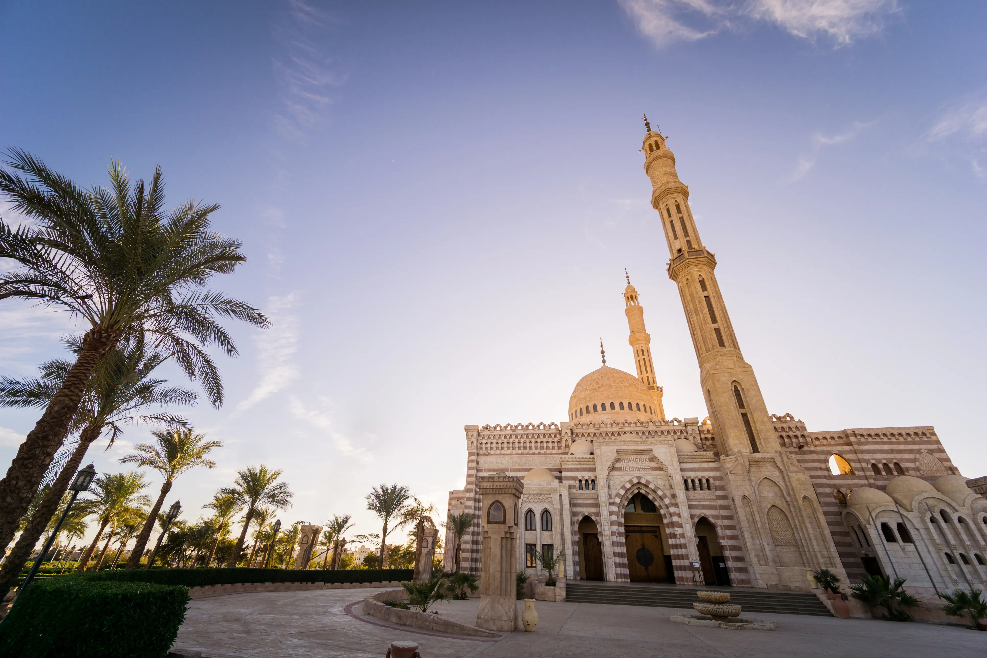 From Sharm: Private City Tour and Glass Boat with Transfers