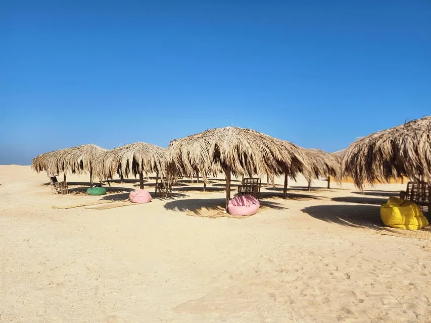 Hurghada: Three Hours on Magawish Island Tour by Private Speedboat