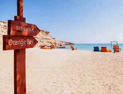 Hurghada: Croazieră cu Yachtul la Orange Bay cu Transfer Privat