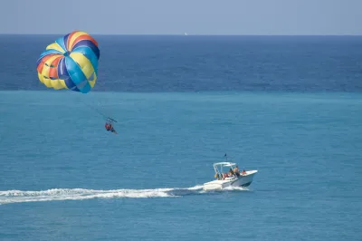 Sharm El Sheikh: Desert and Sea Sports Excursion with Lunch