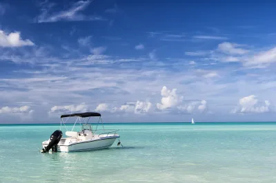 Makadi: Orange Island Speedboat Full Day Tour with Drinks