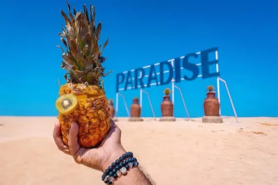Dagtocht per boot naar Paradise Island vanuit Hurghada met snorkelen en lunch op het eiland